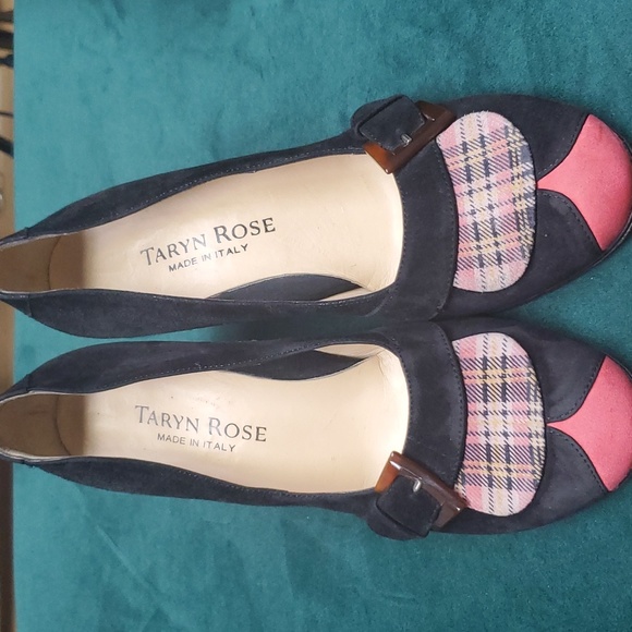 Adorable Italian Taryn Rose black & pink plaid round toe heels. - Picture 1 of 14